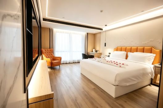 Harbin Central Street Huasu Yishe Boutique Hotel (Saint Sophia Church)