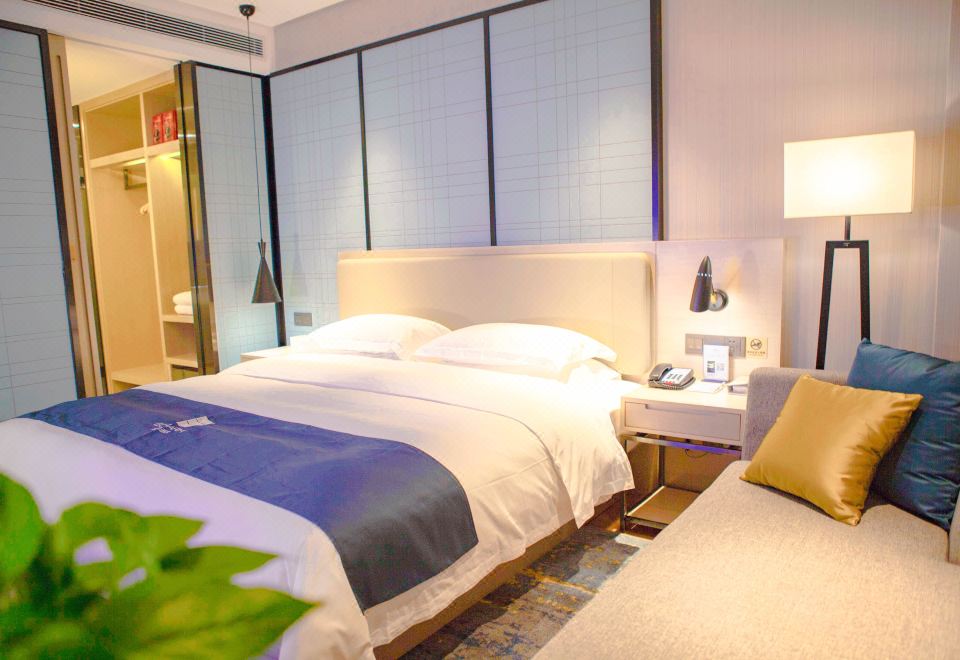 标准大床房[采光通透+贵妃沙发+安眠无忧+雅奢空间]