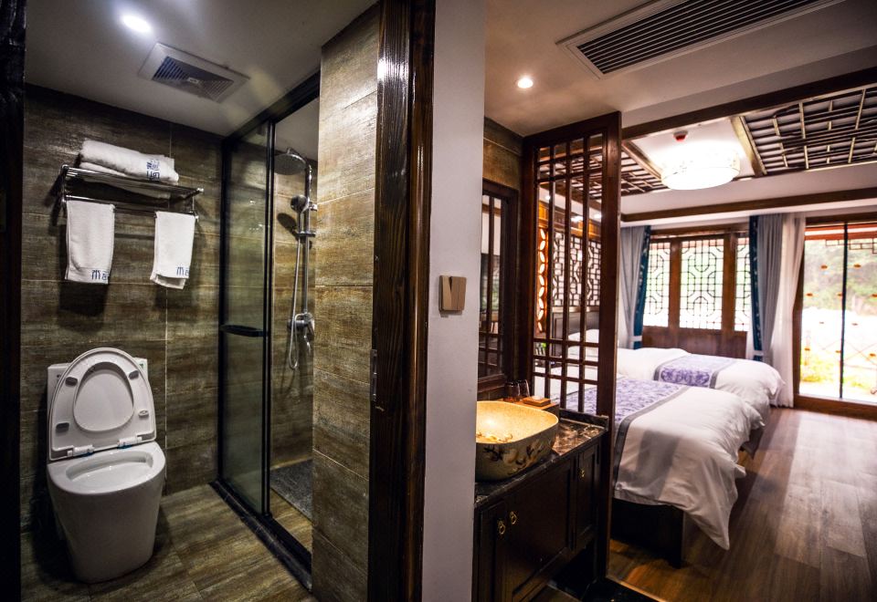 Furong Town Shuiyunxuan Inn (Furong Town Scenic Area)Cloud Zen Shangpin Twin Room