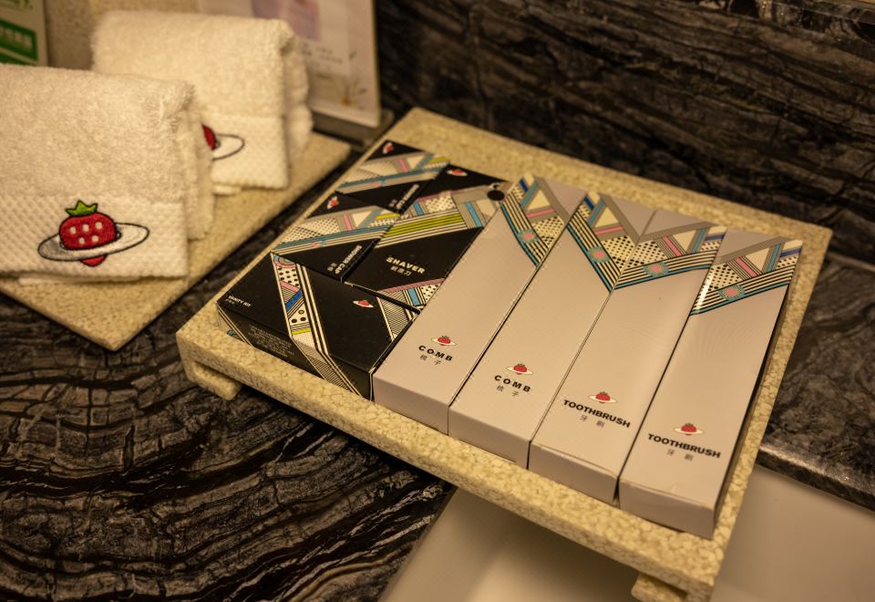 草莓音乐星品家庭房