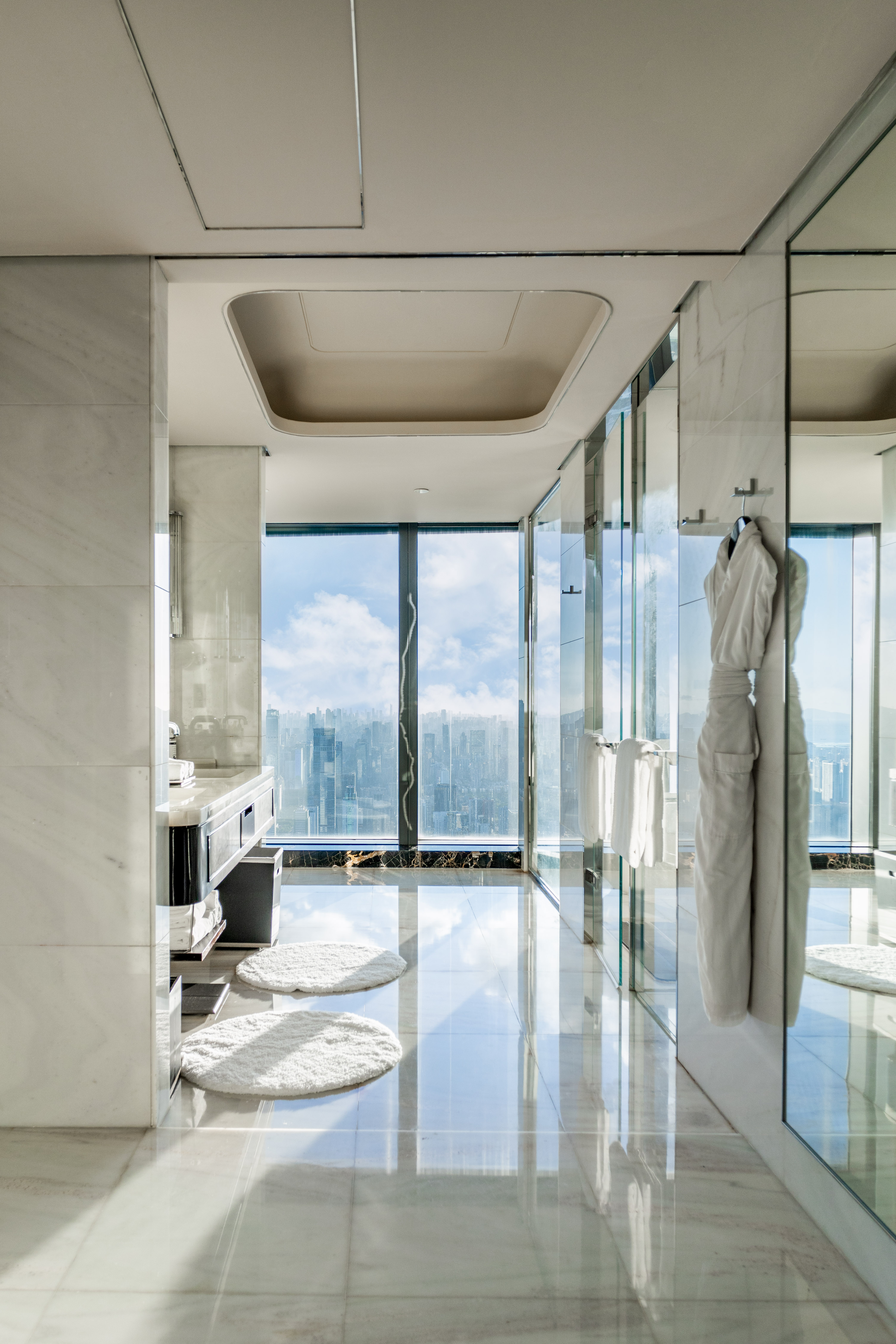 卡洛琳艾斯特套房 ?云端攬深港盛景?