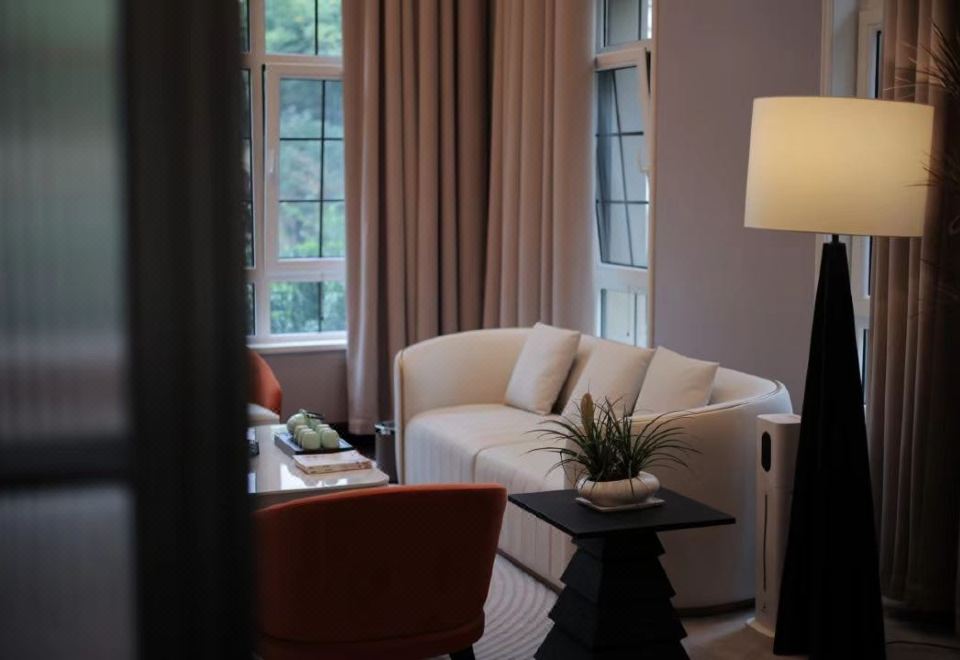 才·法式浪漫山景墅居