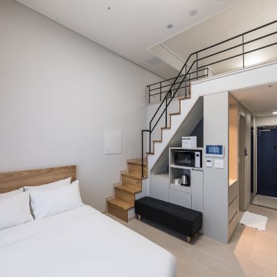 2-bed Room