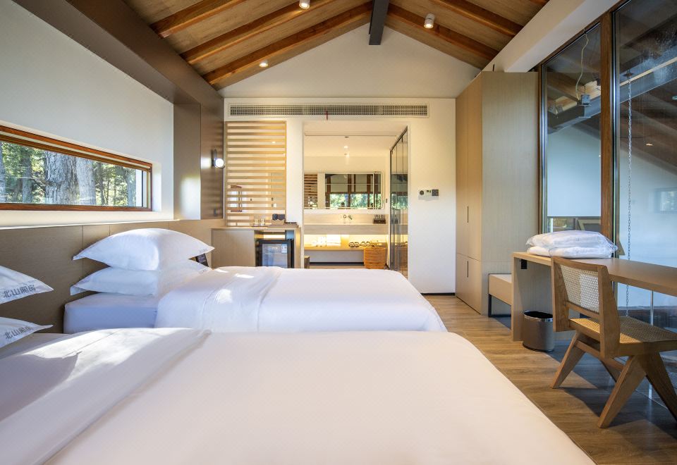 Deluxe Room (2 Beds) (Bathtub)