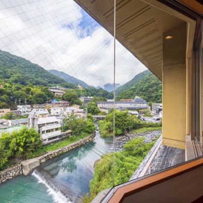 【川側】かけ流し露天岩風呂付ルーム ホテル河鹿荘 クーポン