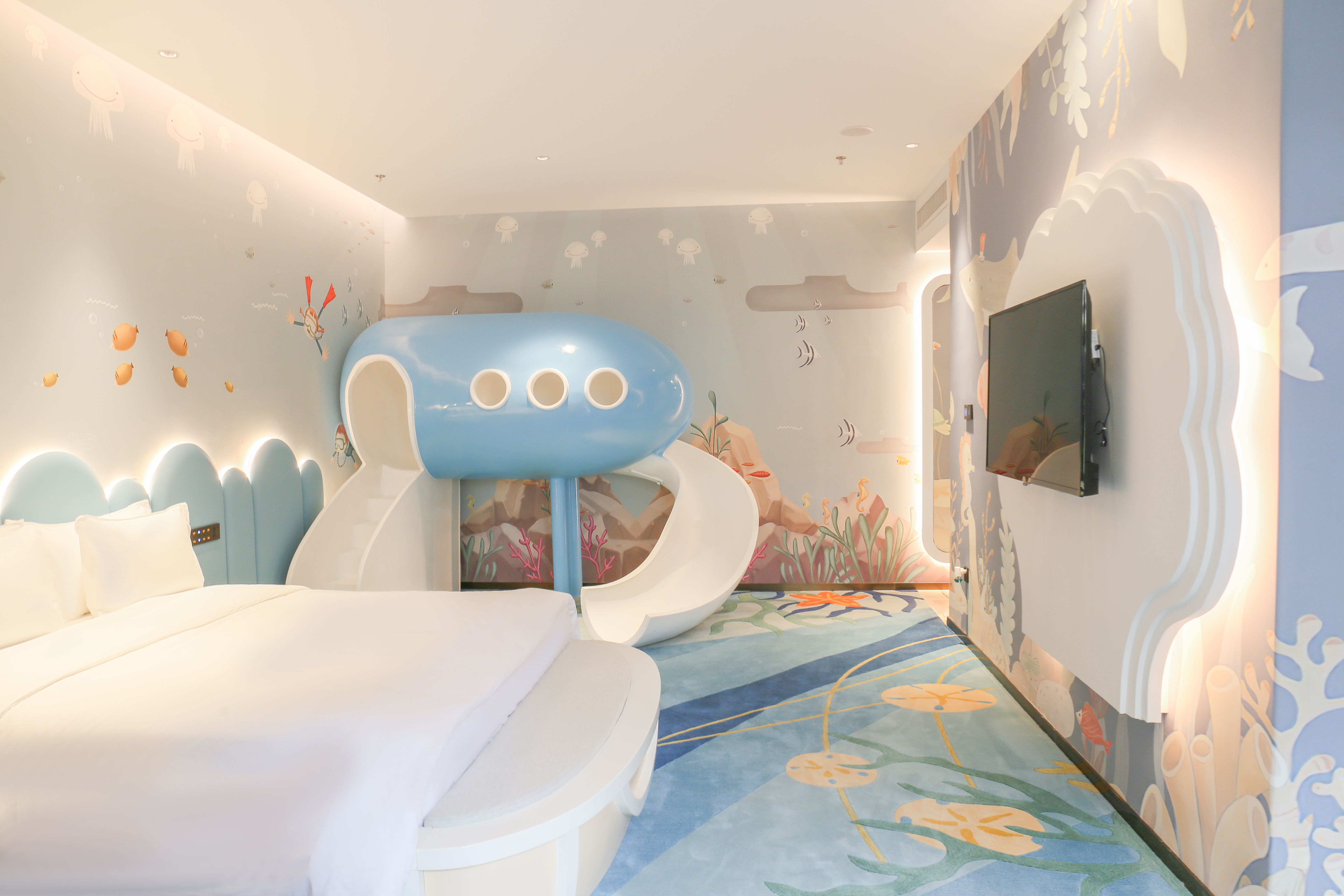 梦幻海底?胶囊床亲子房