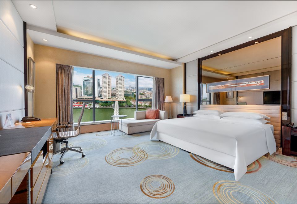 豪华江景大床房