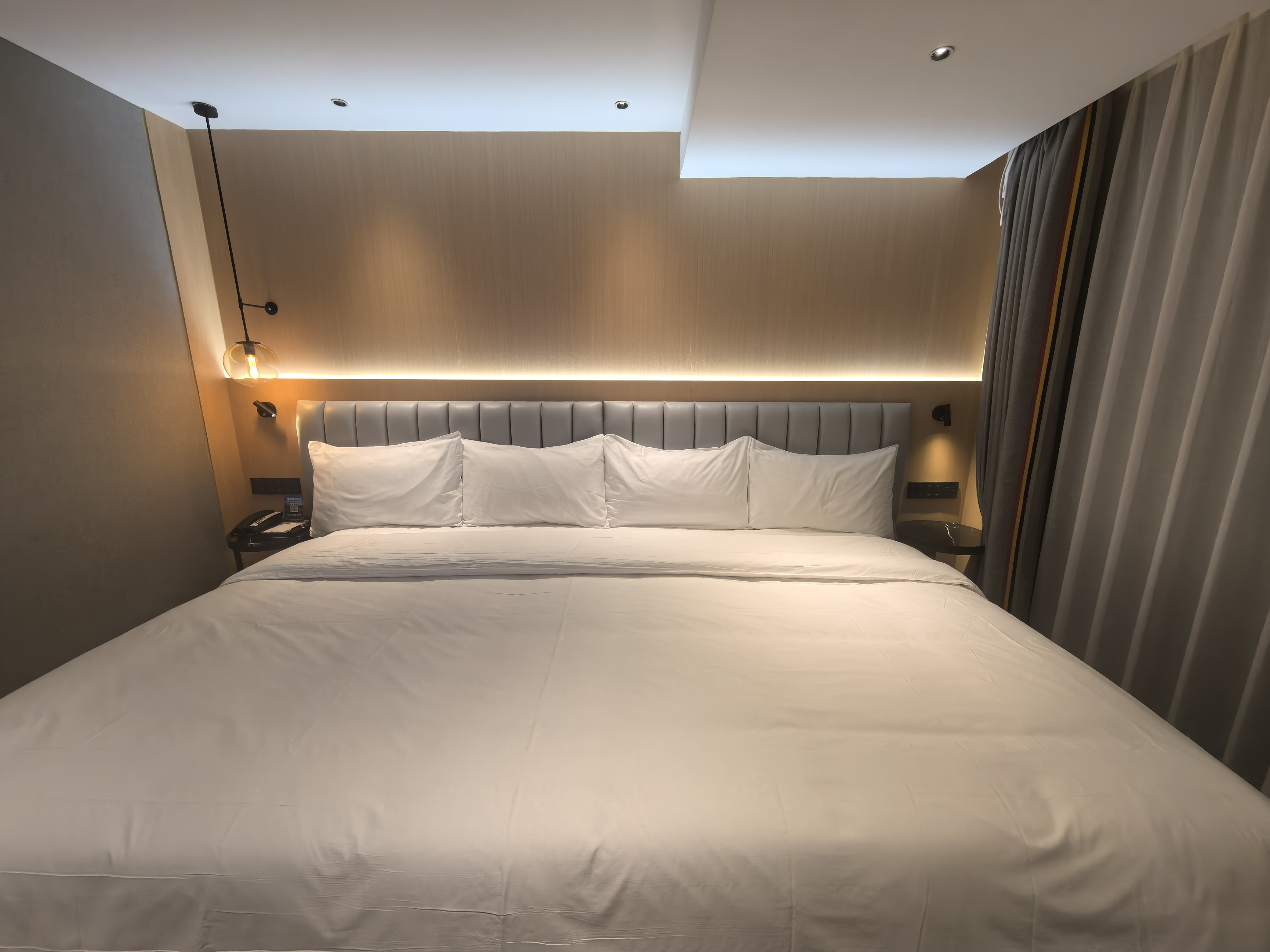 麗呈·滾來滾去大床房