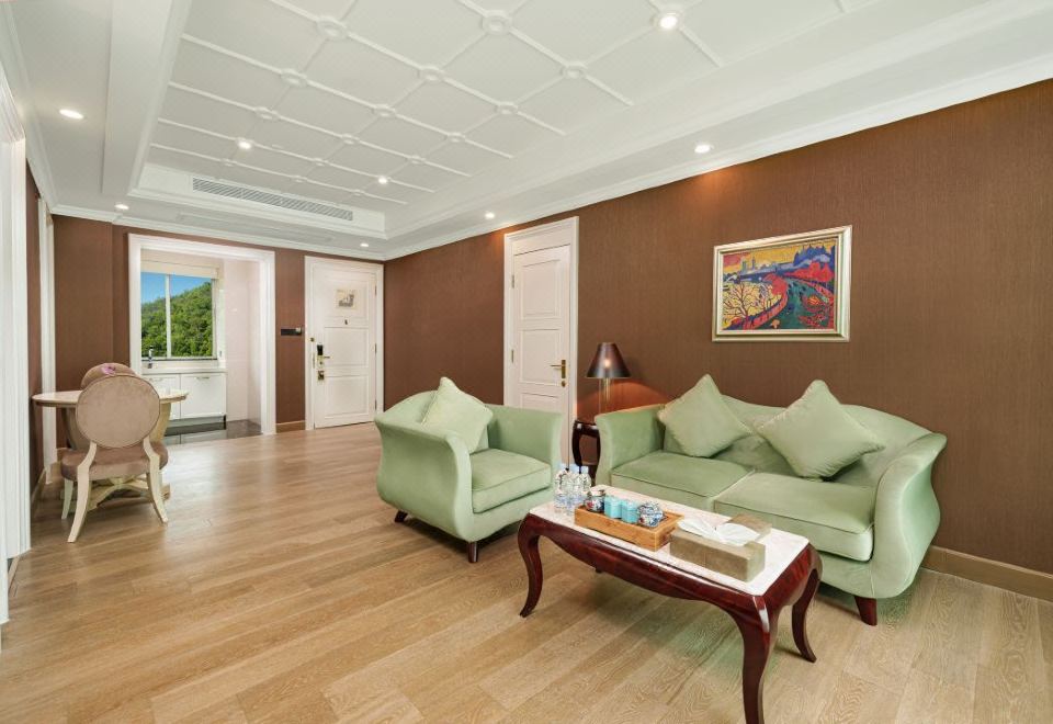 貴賓樓經典海景大床房（配摜蛋設施）