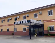 Valentine Hotel Angeles City Managed by Cocotel Hotel di 