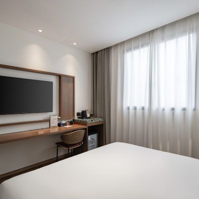 豪華舒適大床房「記憶深睡眠枕墊+迷你冰箱+舒睡時光」 24K國際連鎖飯店（上海人民廣場店）優惠