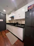 Cozy Condo Bed Space | Secure Cabinets + Wi-Fi/Parking + Full Appliances
