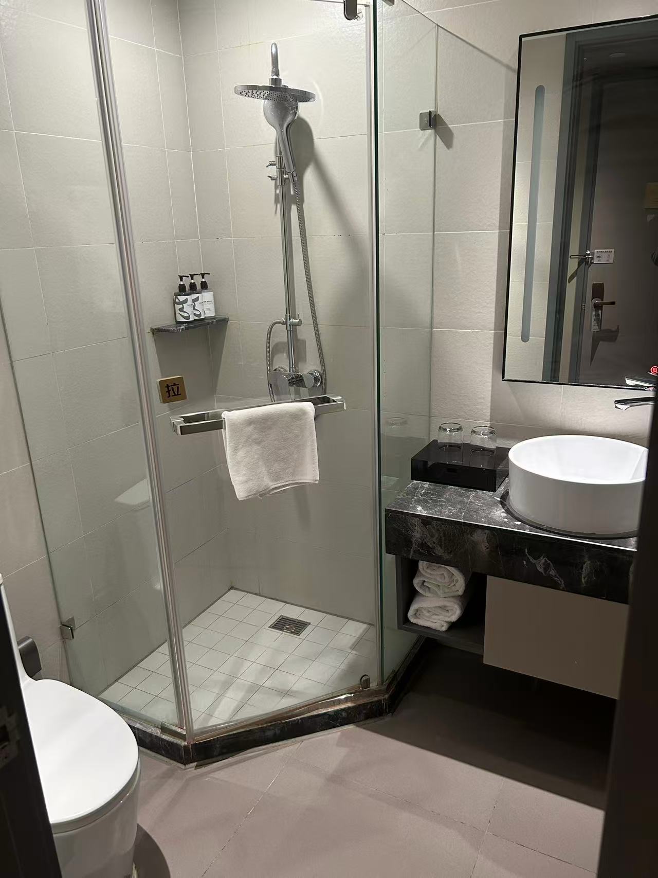 安心睡零压大床房