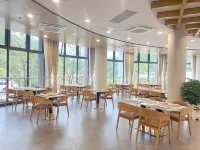Yuyue Hot Spring Holiday Hotel