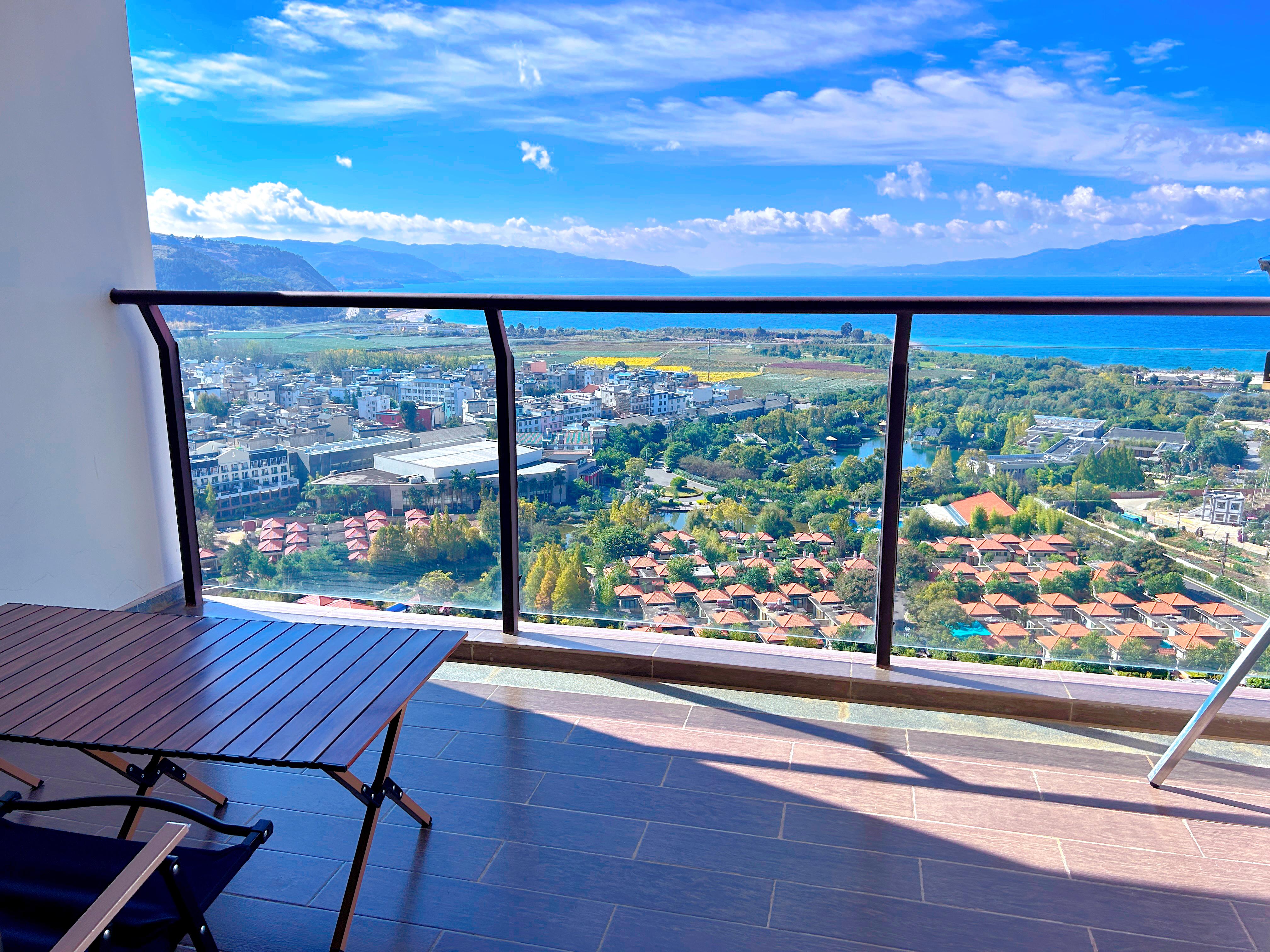 听风·全湖景露台大床房