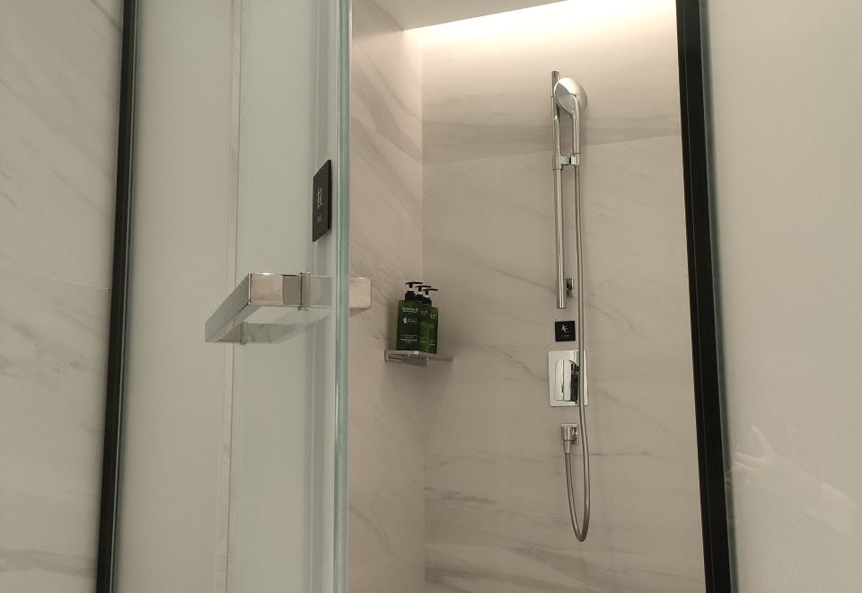 森林氧吧城景大床房