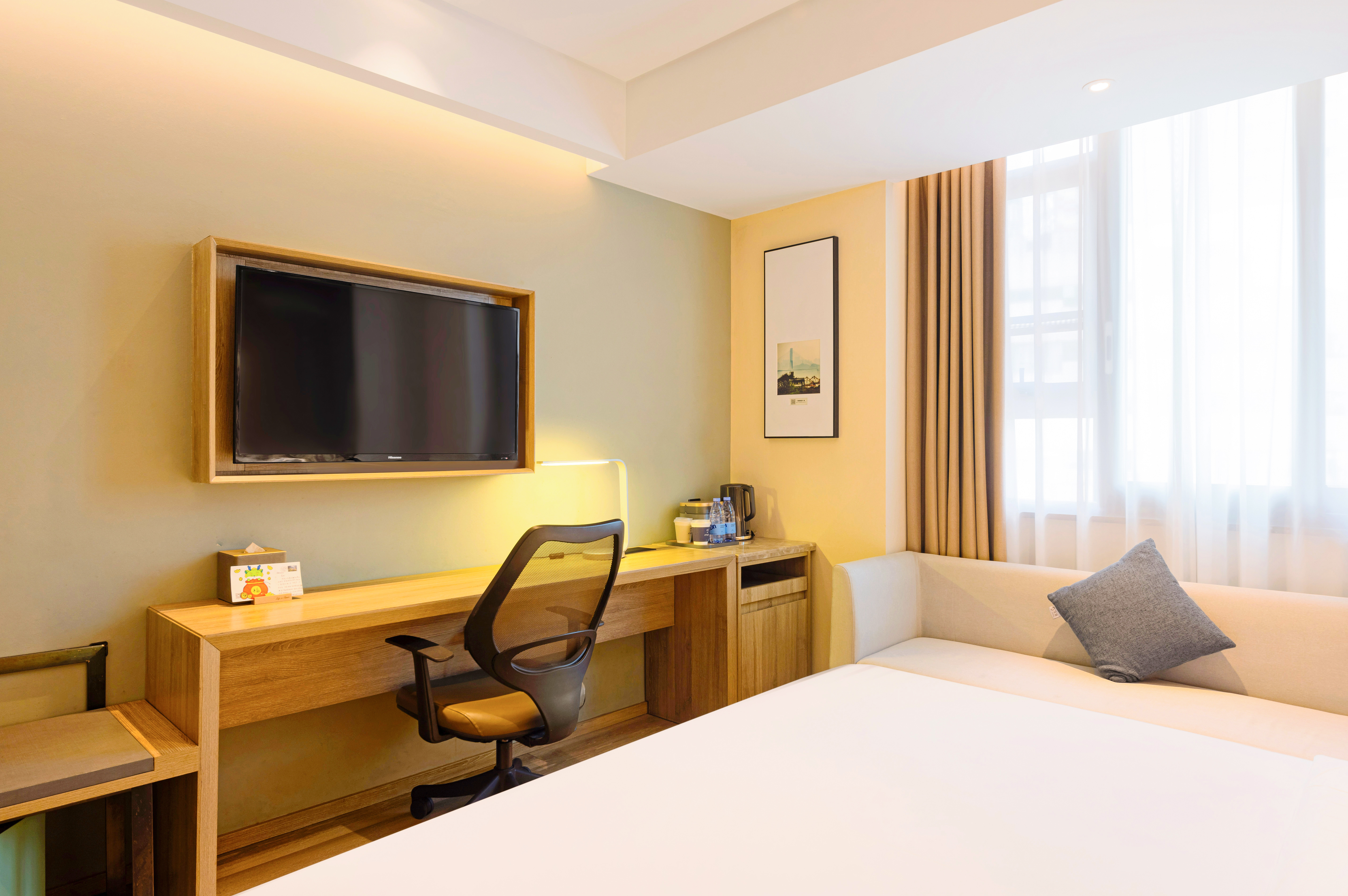 高级大床房（LaiFen吹风+普兰特床垫）