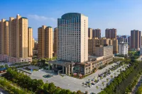 Wyndham Xinyang Downtown Hotels in 