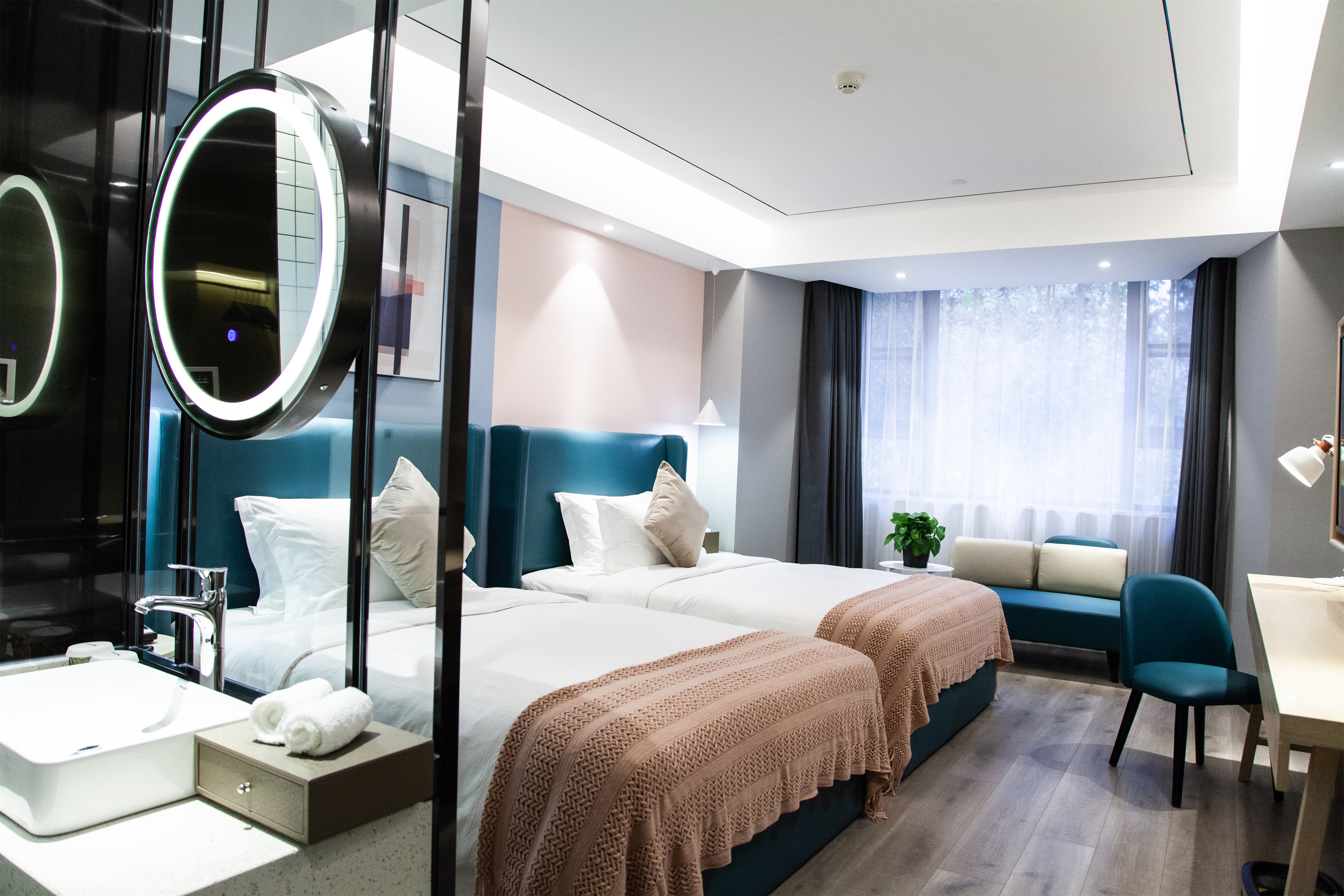 馨雅双床房（悠闲沙发+零压记忆床垫+智能客控）