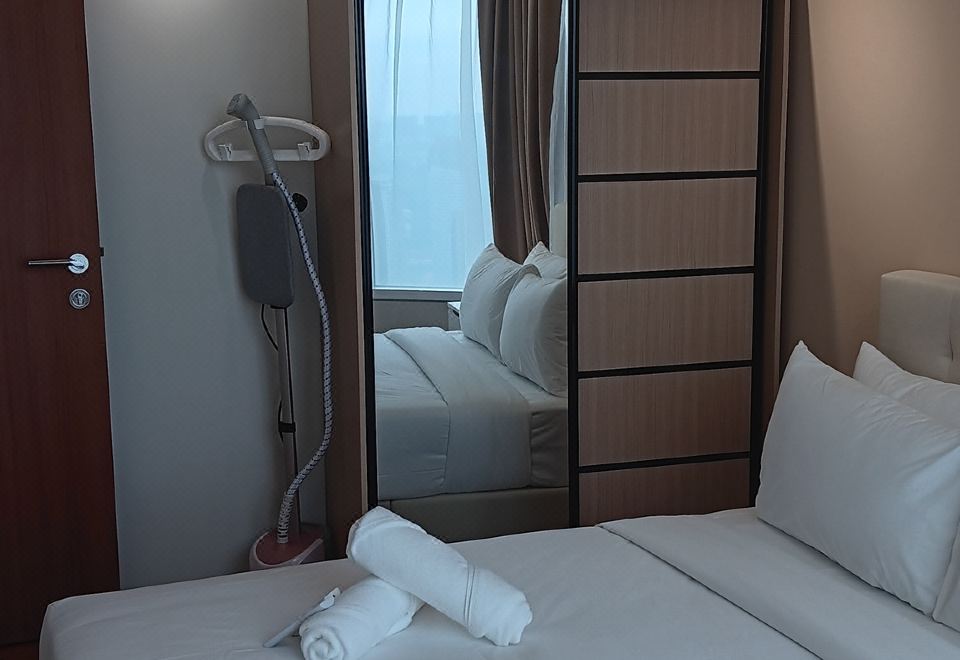 Sky Suites KLCC Homestay by BIRDY STAYHigh-floor 2-bedroom Suite 1 Bathroom With KL Tower View