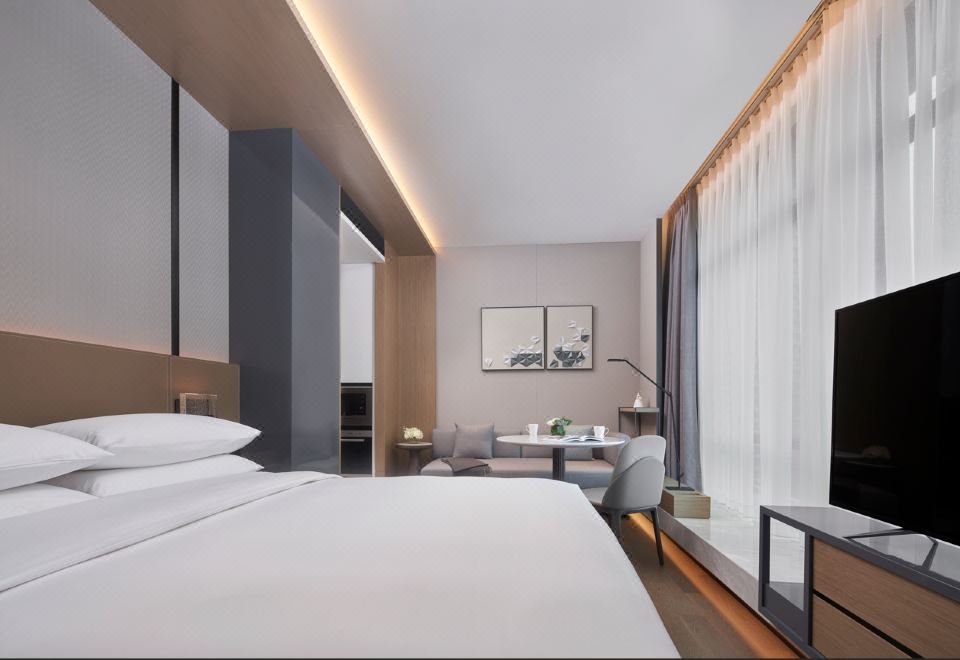 The Meixi Lake, Changsha Marriott Executive ApartmentsSuperior Queen Room