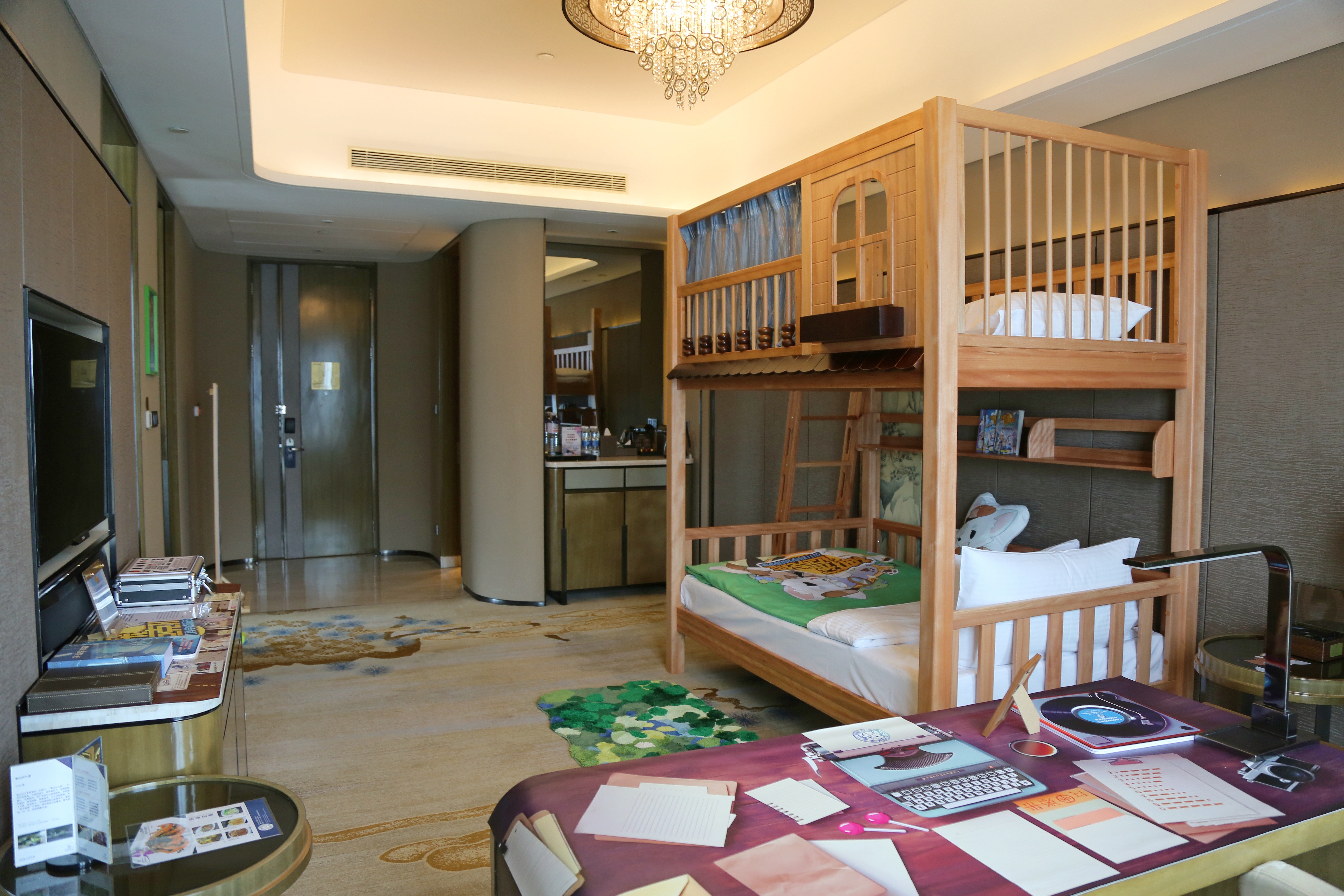 神探邁克狐親子主題套房（沉浸劇本體驗+雙層小童床）