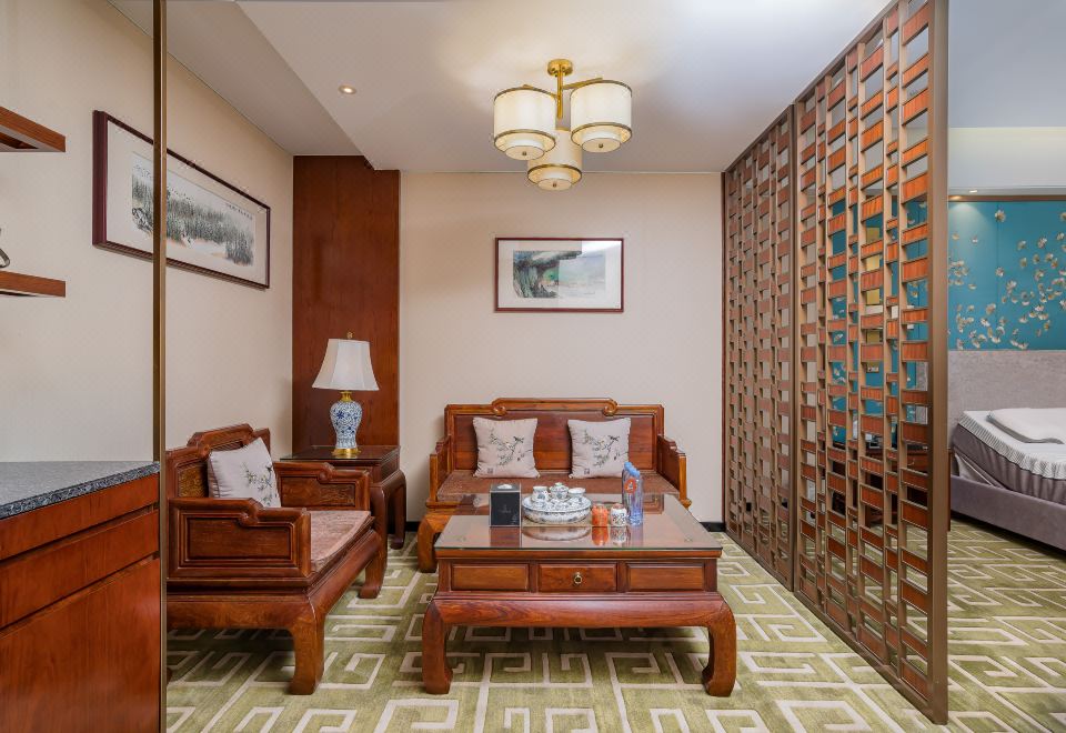 數字睡眠套房（可升降、一鍵入眠、實時數據）