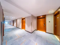 Heyi Hotel (Xining Daxin Street Night Market Central Square Branch) Hotels in Xining