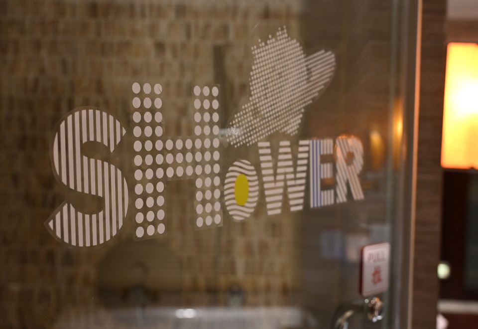 草莓音乐星品家庭房