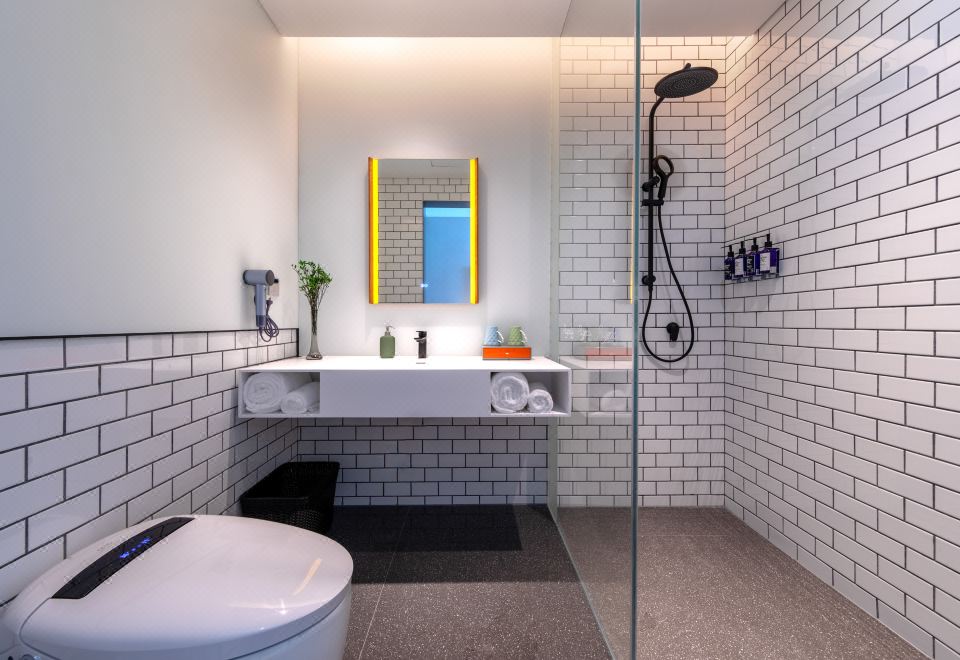 Pagoda Hotel, Baoan,Qianhai, ShenzhenCozy Healing Double Bed Room (Tatami)