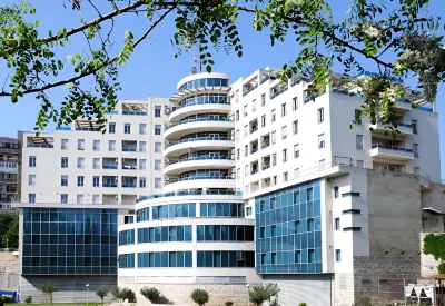 Kings Park Hotel Отели в г. 