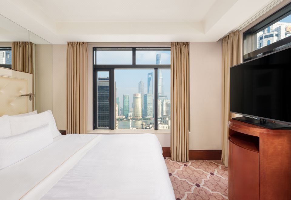 皇冠商務外灘景觀大床房