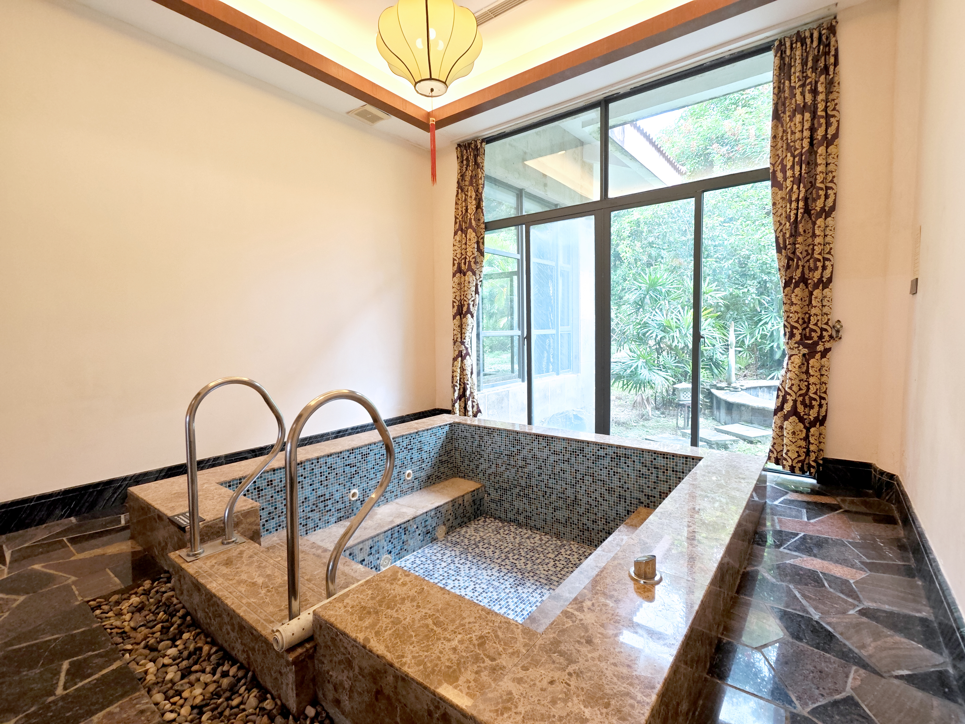 别墅汤屋双床房（室内私汤泡池）