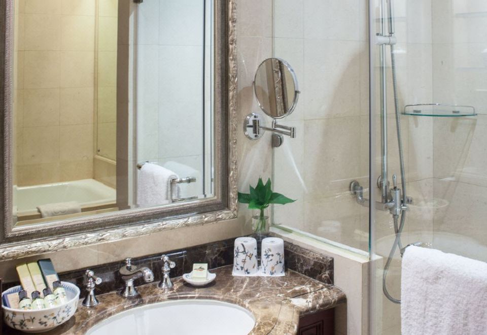 Sky Fortune Boutique Hotel ShanghaiFamily Room