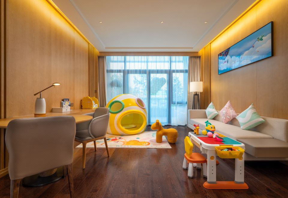 糖果飞屋亲子双床房（园景阳台丨呆萌鱼嘴）