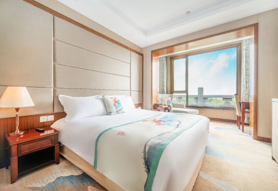 西湖景观大床房