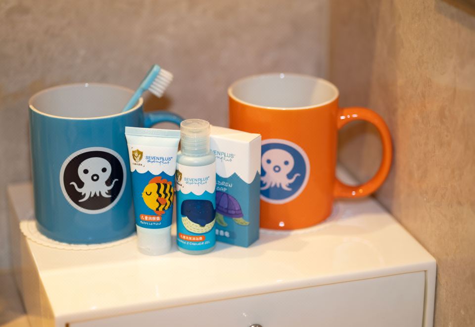 海底小縱隊主題親子房