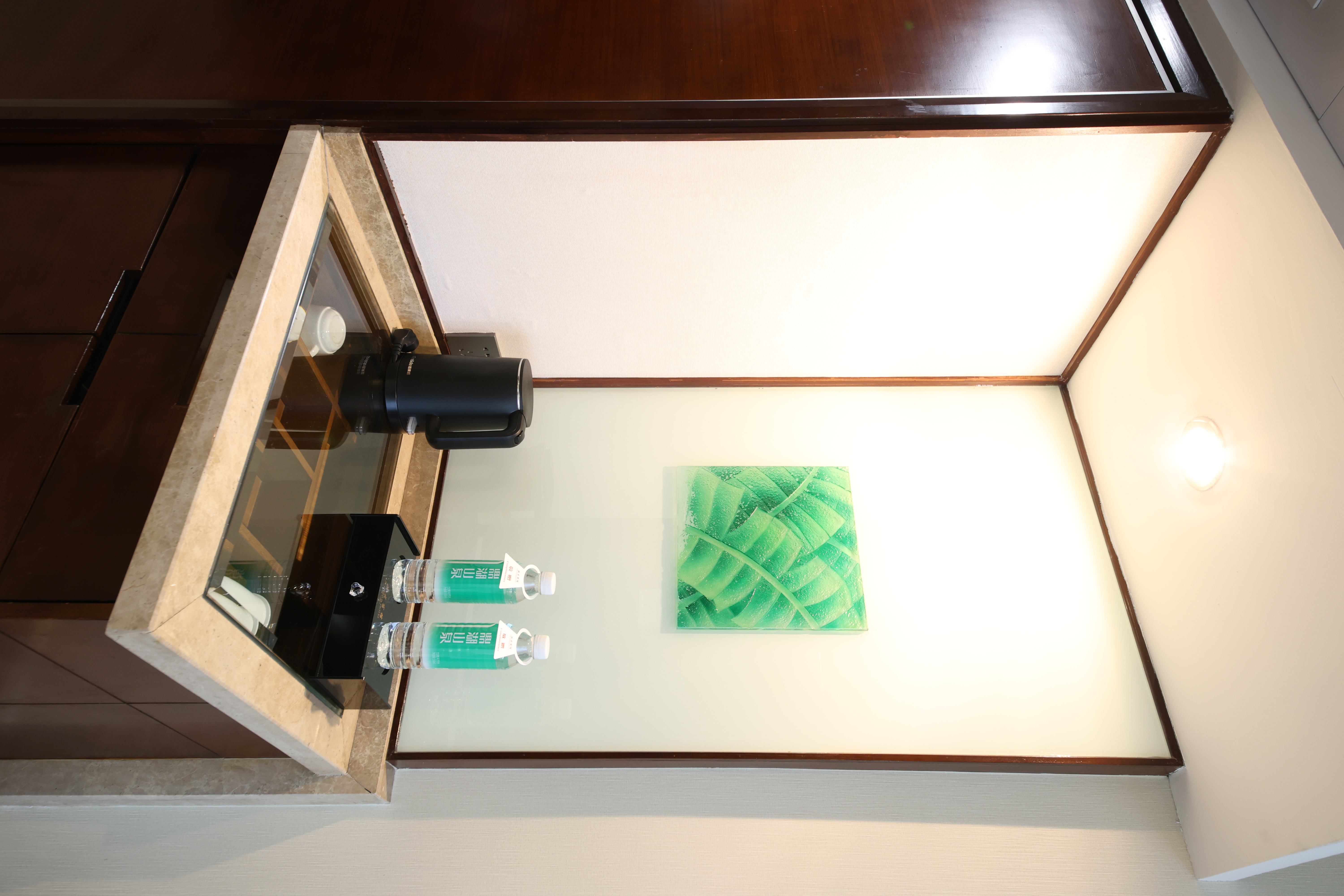 流花行政商務大床房