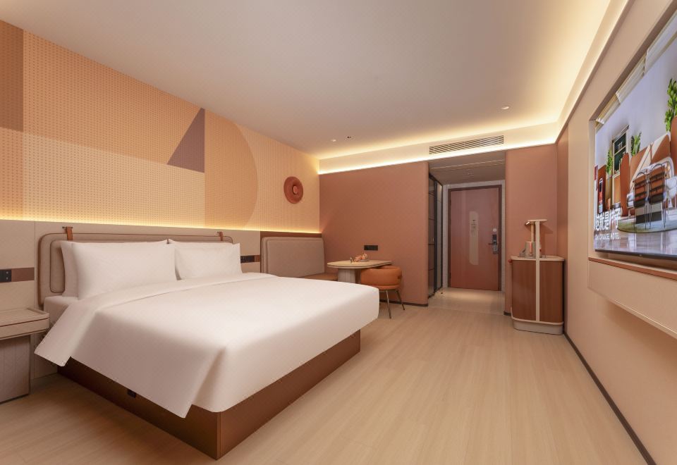 商务大床房|冰箱|深睡床垫|65寸投屏电视