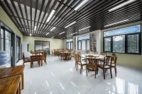 Panzhou Wumeng Grand Prairie Yunxi Yashe Homestay