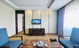 Mingzhao Hotel