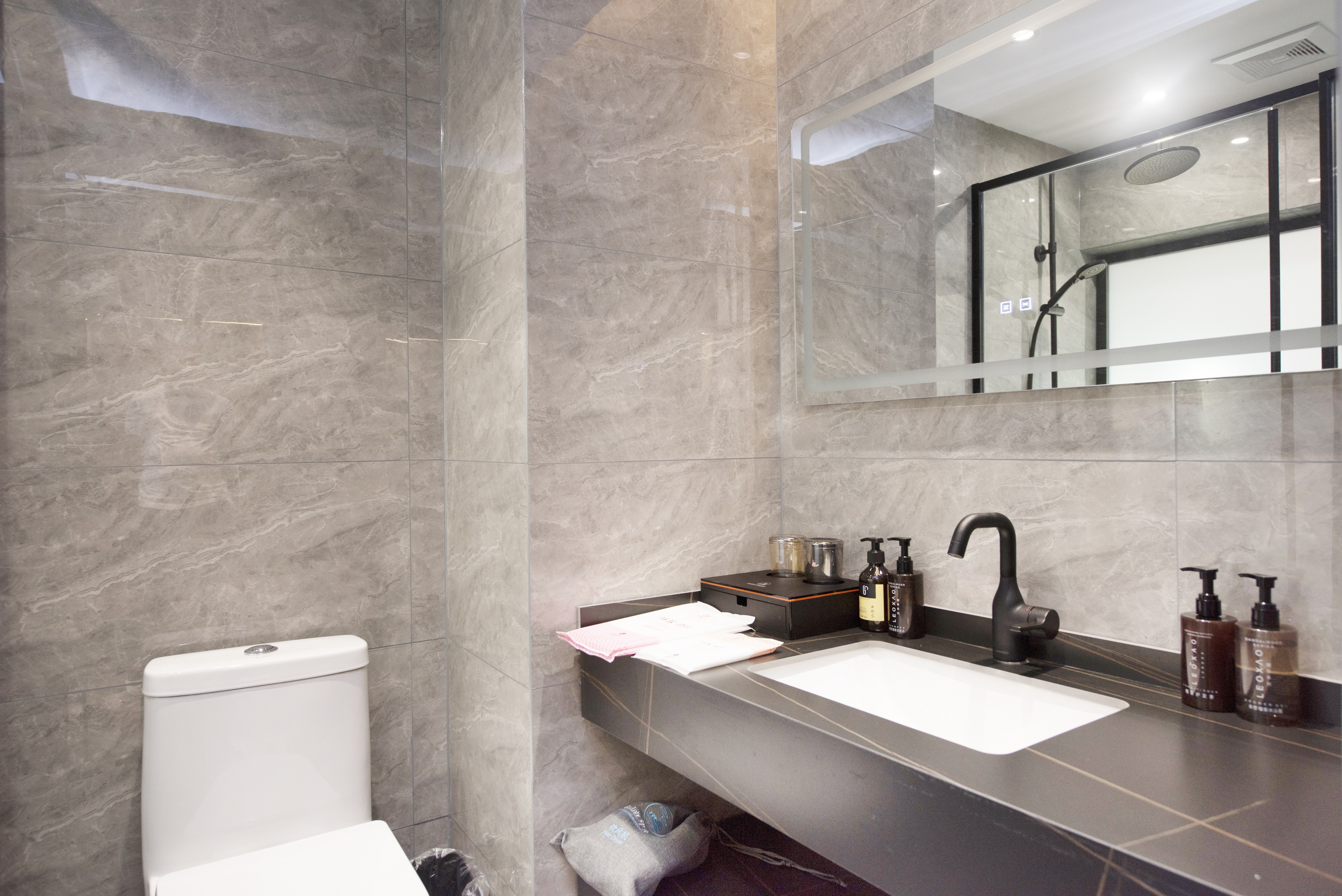 江景跃层大床房（智能加湿器+品质床品+乾湿分离）