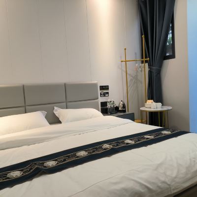 標準大床房101 潮昌薈·秋民宿（潮州古城牌坊街店）優惠