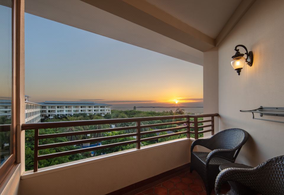 Seaview Resort XiamenDeluxe Sea View Twin-size Bed Room