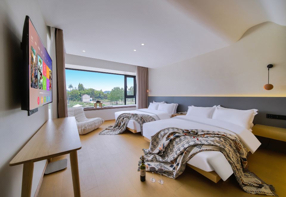 Raining Forest Scenic Bathtub Family Room