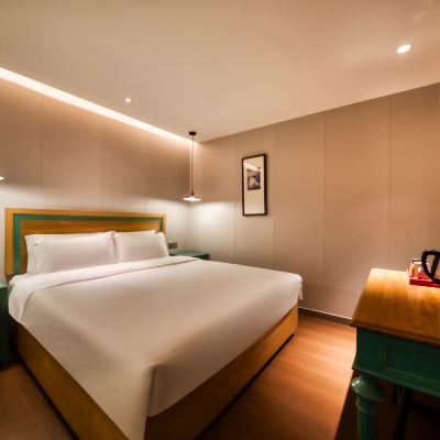 溫馨大床房（帶新風系統） 和昉·五洋公館（杭州西湖湖濱in77店）優惠