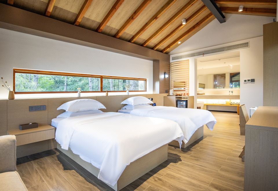 Deluxe Room (2 Beds) (Bathtub)