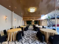 Riez Palace Hotel