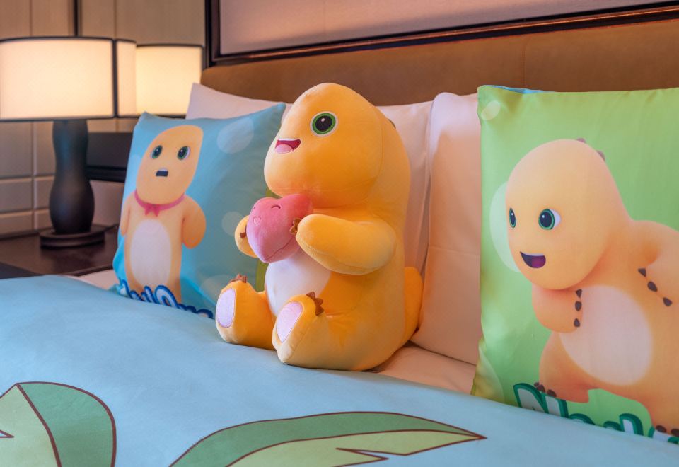 奶龙亲子主题湖景套房