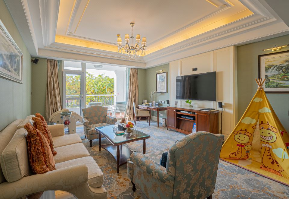 SeaView Garden Hotel QingdaoFamily Friendly Suite - Garden-View